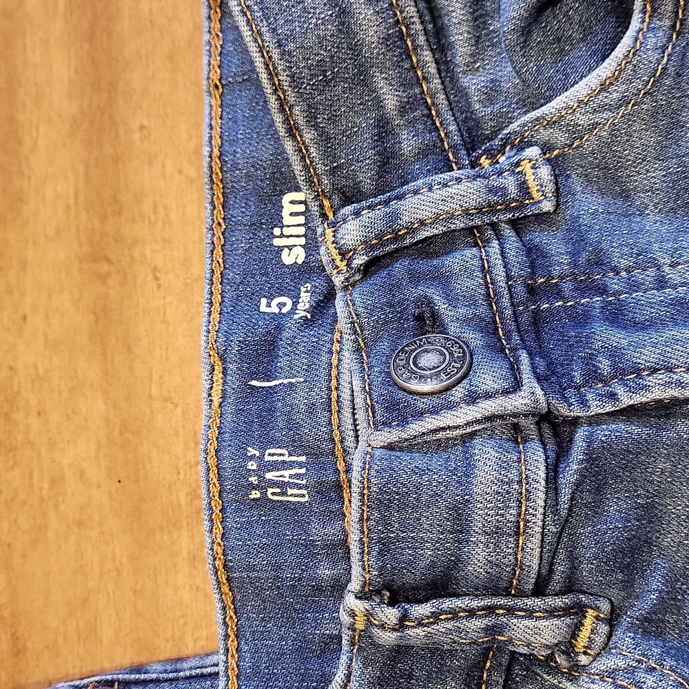 Baby Gap - 3 pair of pants - Size 5